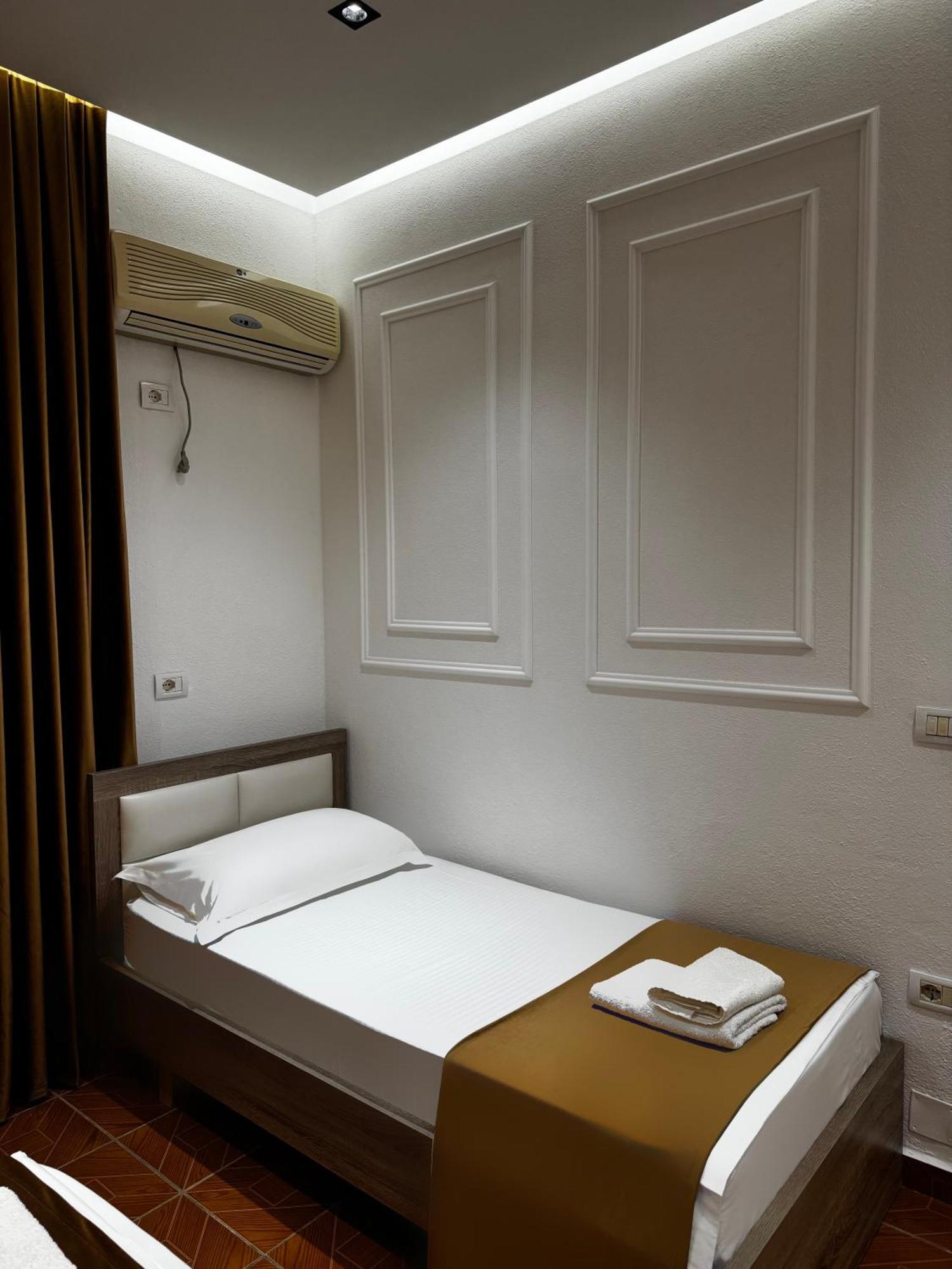 Apartments Costa Azzurra Velipoje Luaran gambar