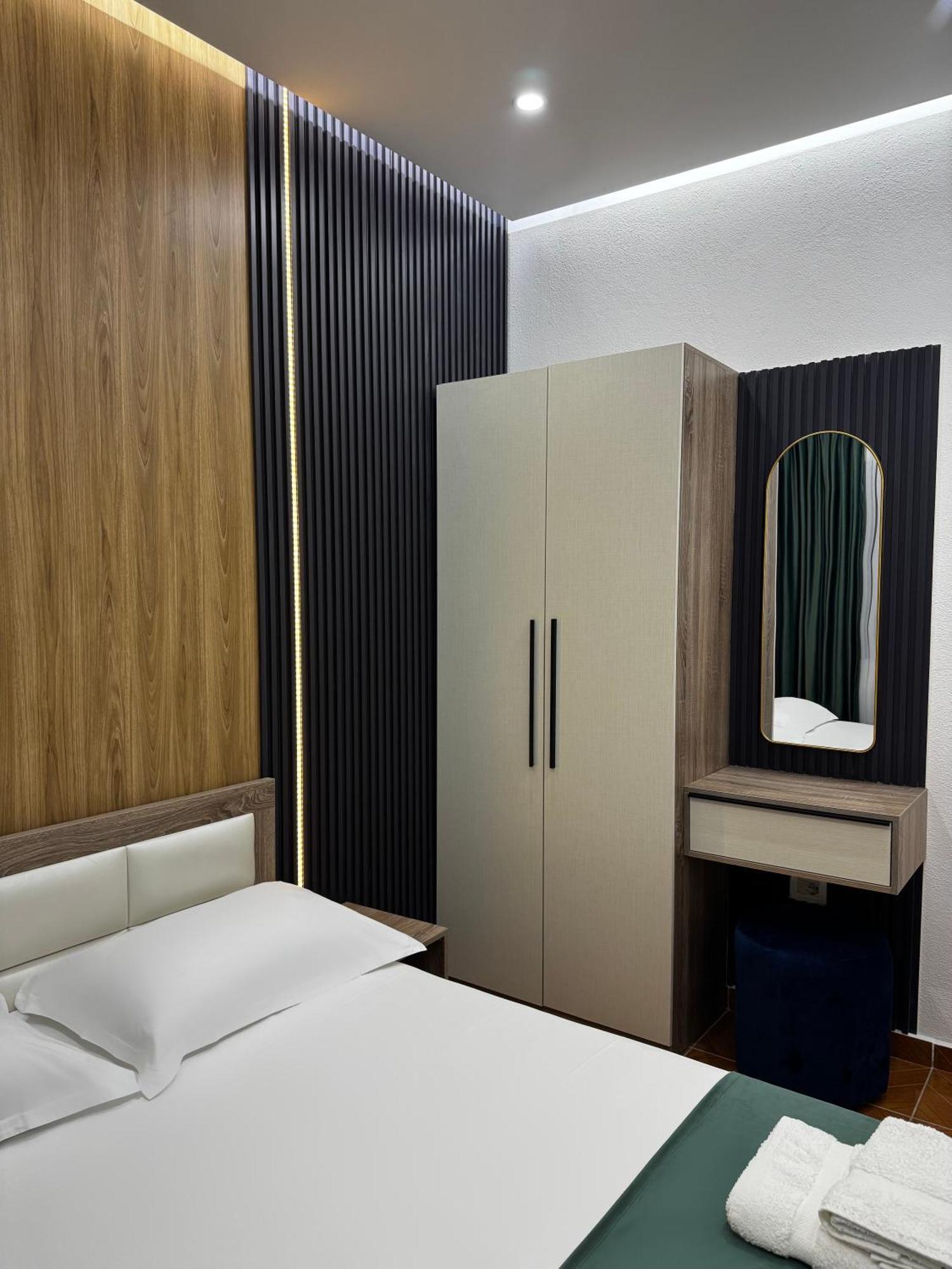 Apartments Costa Azzurra Velipoje Luaran gambar